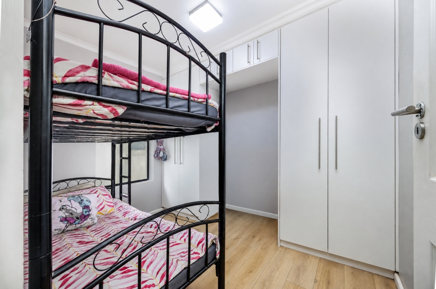 2 Bedroom Property for Sale in Silver Oaks Western Cape